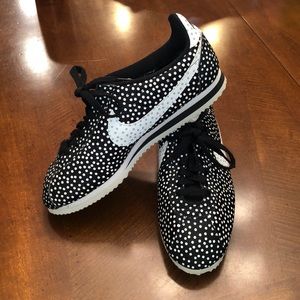 Womens Nike Sneaker